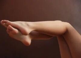 The legs of women without varicose veins